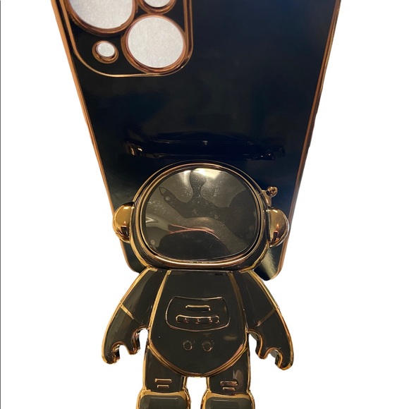 iPhone case for 13/13 pro max /12/12pro max only - Picture 8 of 9